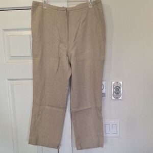 Jones New York Cropped Tan Pants